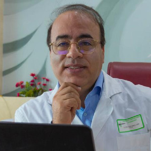 وحید عین آبادی