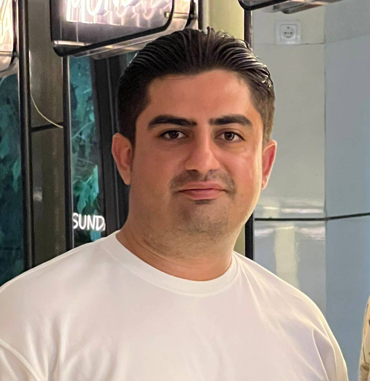 محسن حاج قادری